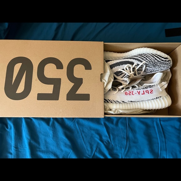 Adidas Yeezy Boost 350 V2 - Picture 7 of 7